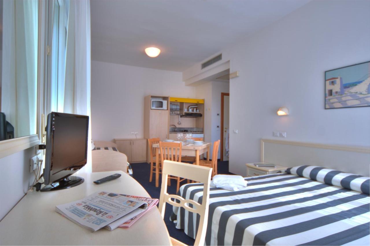 Residence Divina Rímini Habitación foto