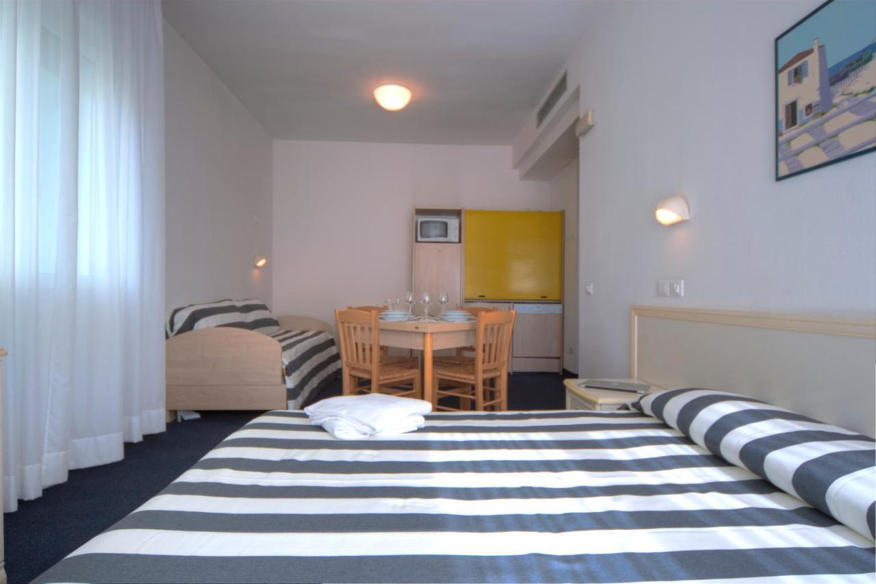Residence Divina Rímini Habitación foto
